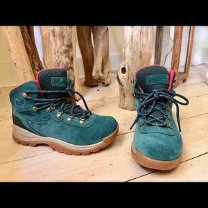 Columbia Teal and Pink Ankle Boots